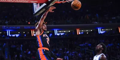 Los Knicks extienden a 8 la mejor racha de victorias de la NBA y derrotan a los Warriors