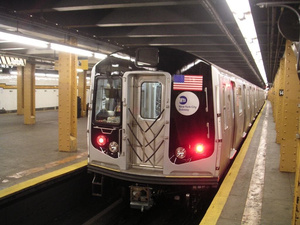 Metro Nueva York supera mil millones de pasajeros por primera vez desde 2019