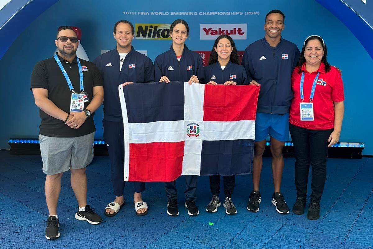 Nadadores dominicanos ponen bandera en alto en Campeonato Mundial