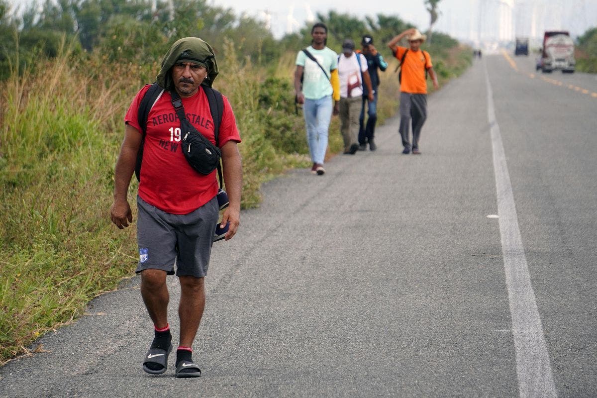 Miles de migrantes quedan a la deriva en el sur de México