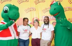 Galletas Dino celebra la Navidad alegrando a niños