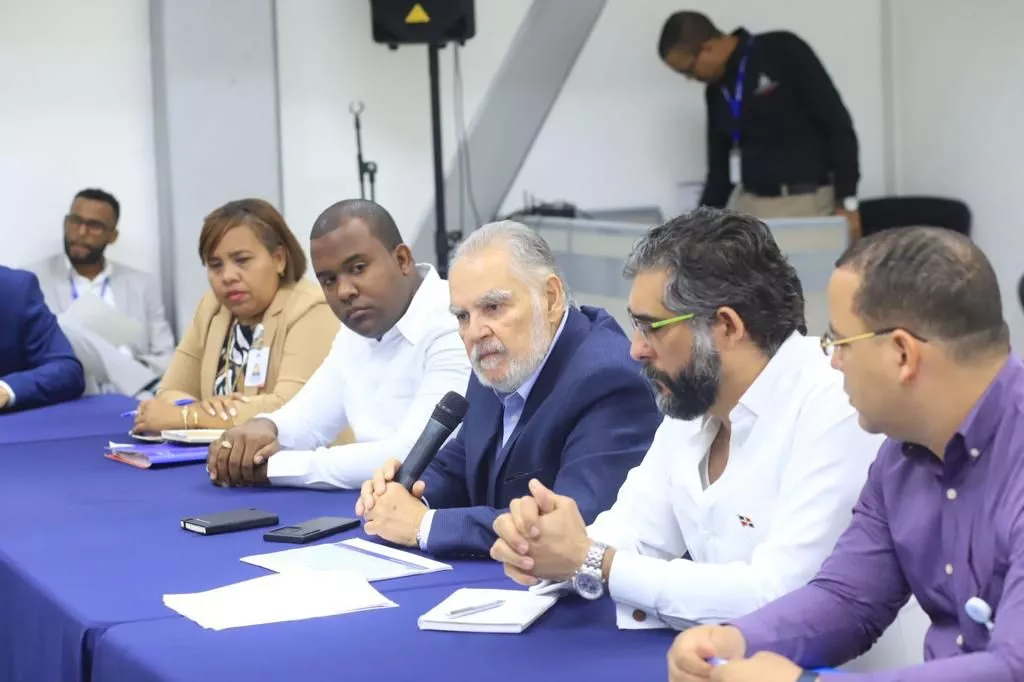 Medio Ambiente sociabiliza inicio de pago para productores Valle Nuevo Sur