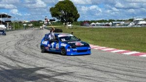 Equipo HRT hace historia en el automovilismo nacional