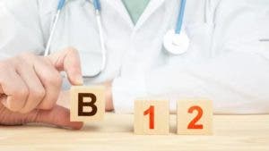 Qué problemas para la salud trae la falta de vitamina B12