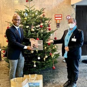 Embajada Dominicana en Alemania dona libros de dominicanos al Instituto ...