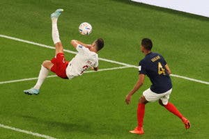 Recital Mbappé: Francia vence a Polonia y alcanza cuartos