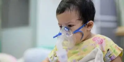 Triple amenaza de virus respiratorios ataca a los niños de Latinoamérica