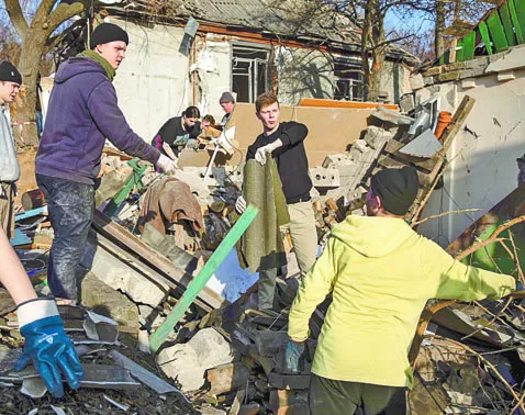 Hay 3 muertos y 11 heridos en último ataque ruso en Ucrania.