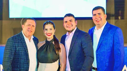 Oscar, Oscarina, Emmanuel y Luis Ruiz.