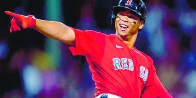 Devers pacta extensión  $332 millones Red Sox