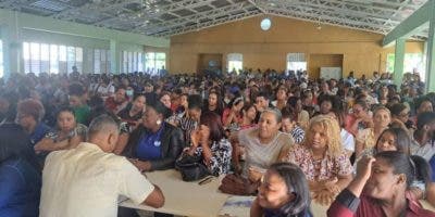 El traslado de directora escuela Haina pone fin a conflicto docente