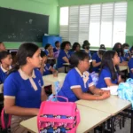 Clases se reanudan este lunes: Educación llama a estudiantes a volver a las aulas