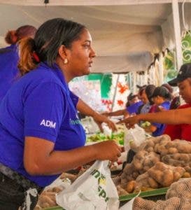 Miles aprovechan  ferias Inespre 2022