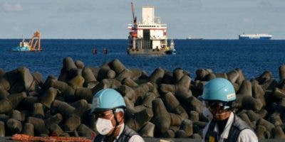 Japón anuncia que verterá al mar aguas radioactivas de la central de Fukushima este año