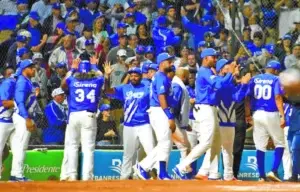 Jugadores del  Licey dan crédito  juego  aguerrido