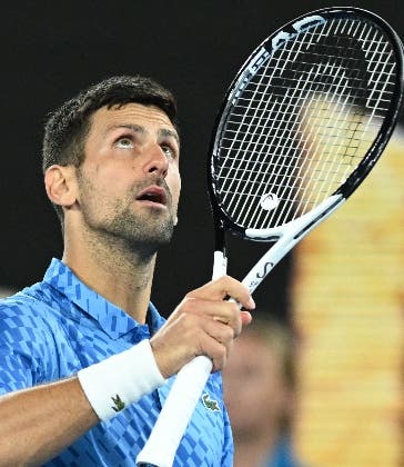 Djokovic está  preocupado a causa de lesión  en una pierna