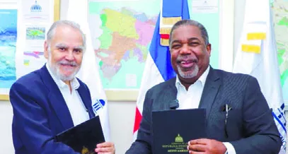 Miguel Ceara Hatton y Tony Peña.