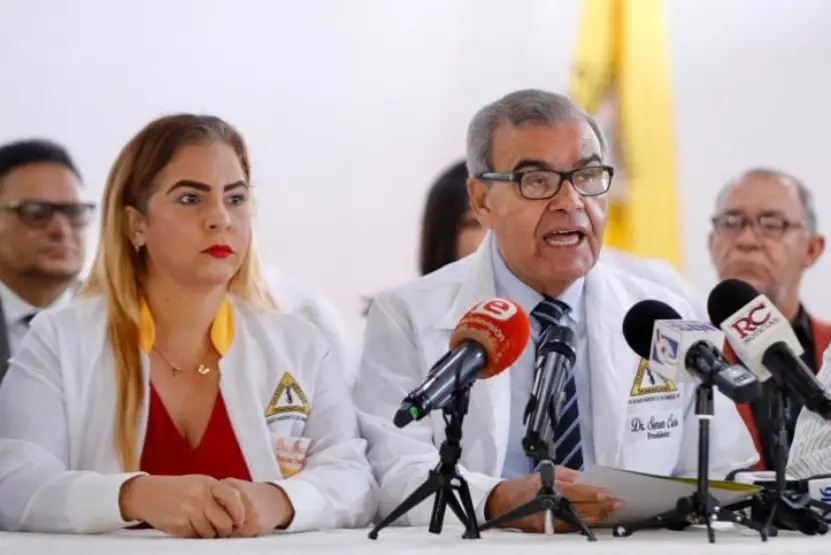 Colegio Médico rechaza resolución del CNSS y convoca asamblea para definir respuesta