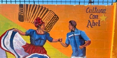 Movimiento cultural en apoyo a Abel Martínez plasma murales culturales en Castañuelas