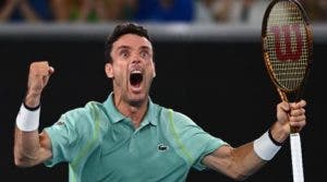 Roberto Bautista acaba con Andy Murray y pasa a octavos de final