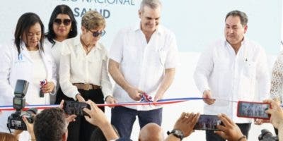 Abinader inaugura ocho obras en Santiago y Puerto Plata