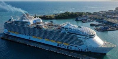 El crucero ‘Wonder of the Seas’ atracó ayer  Puerto Plata