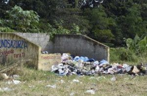 En La Zurza, la basura  es escenario habitual