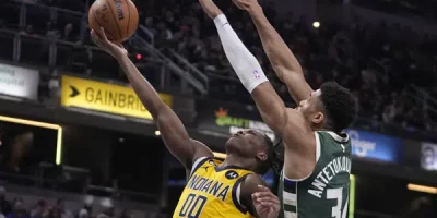 Antetokounmpo anota 41 puntos y Bucks dan duro golpe a los Pacers
