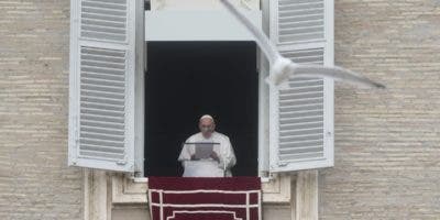 Un nano-satélite enviará al espacio la oración del papa durante la pandemia