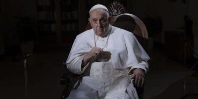 El papa habla de salud, críticas y su futuro