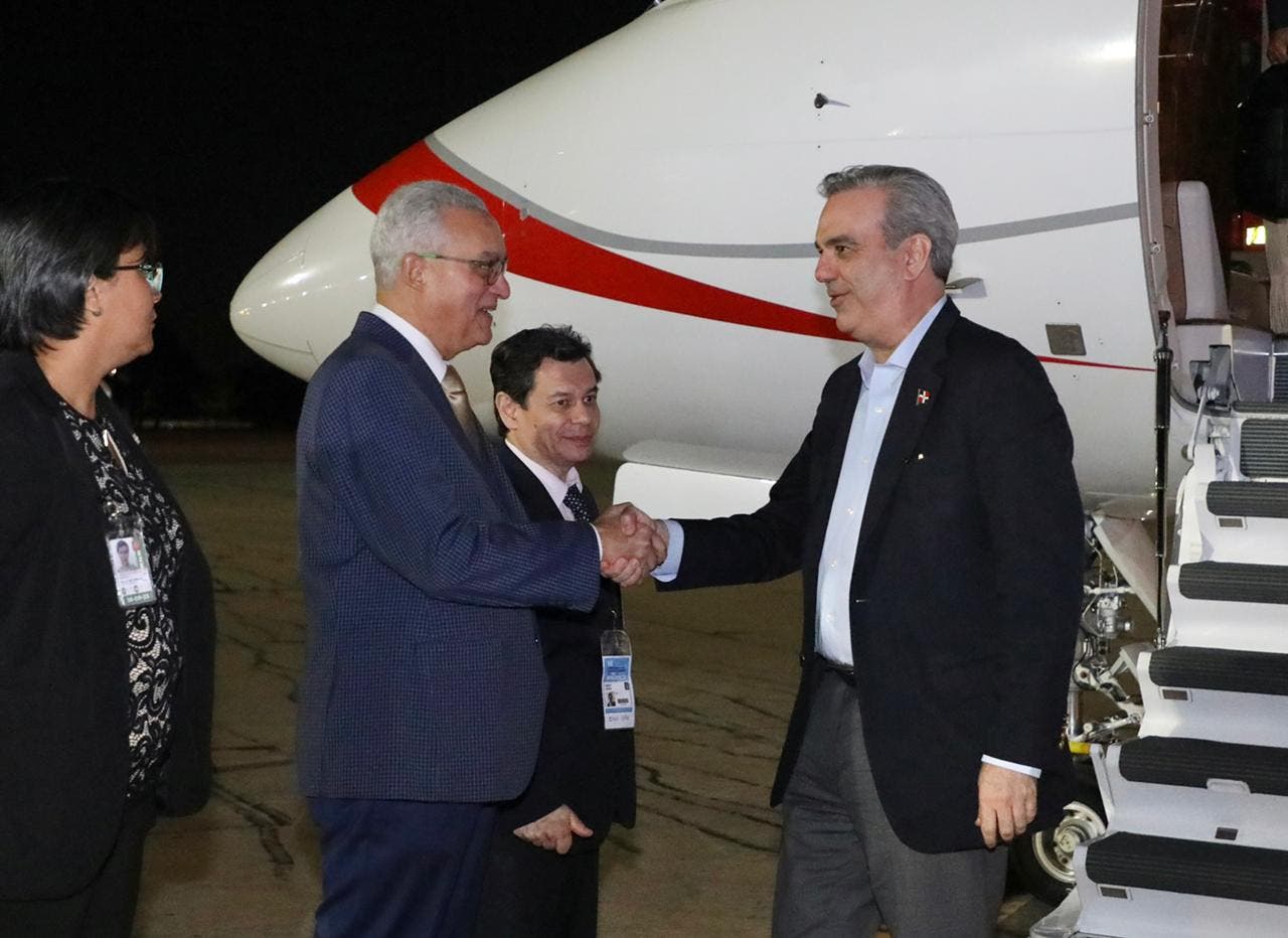 Presidente Abinader llegó a Argentina sin inconvenientes