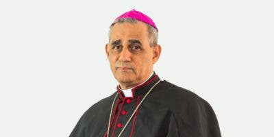 Arzobispo Freddy Antonio de Jesús Bretón Martínez gana Premio Nacional de Literatura 2023