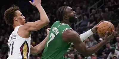 Brown anota 41 puntos y Celtics vencen a Pelicans