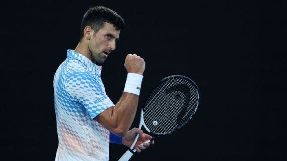 Djokovic aplastó a De Miñaur y sacó boleto a cuartos de final