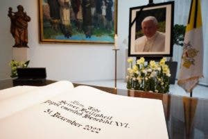 Benedicto XVI será enterrado en la antigua tumba de Juan Pablo II