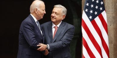 Biden dice que la crisis migratoria ya está “muy bien encaminada»