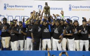 Rojas Jr. guía al Licey a ganar corona 23 en el 23