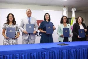 Indotel cede cinco locales al Conani para instalar hogares de paso y oficinas