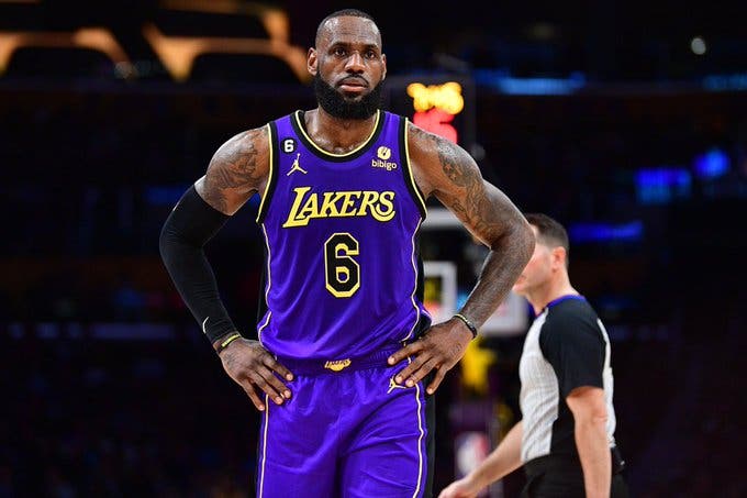 LeBron anota 37 y Lakers superan a Trail Blazers; Nets doblegan a Warriors