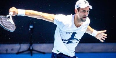 Djokovic recibe una cálida bienvenida en su regreso a Melbourne