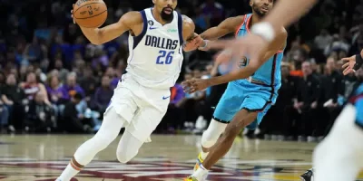 Dallas y Dinwiddie se imponen ante unos complicados Suns