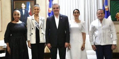 Presidente Abinader recibe a la Miss República Dominicana, Andreína Martínez