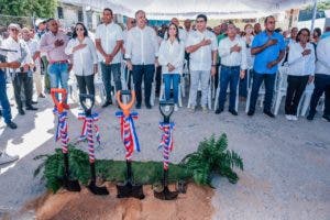 Inician trabajos de remozamiento de cañada del Túnel en Capotillo