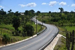 Abinader inaugura carretera Las Yayas-El Mamey en La Altagracia