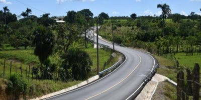 Abinader inaugura carretera Las Yayas-El Mamey en La Altagracia