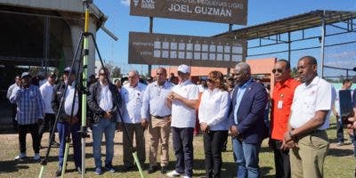 Gobierno inicia trabajos de titulación en La Ureña y municipio Quisqueya