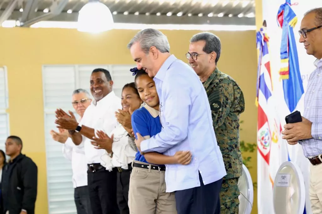 Abinader retoma agenda de inauguraciones en Santo Domingo