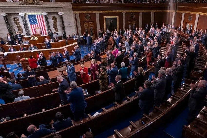 La Cámara Baja de EEUU se toma un receso con su presidencia casi decidida
