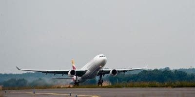 Aerolínea dominicana operará vuelos desde Santiago a Medellín