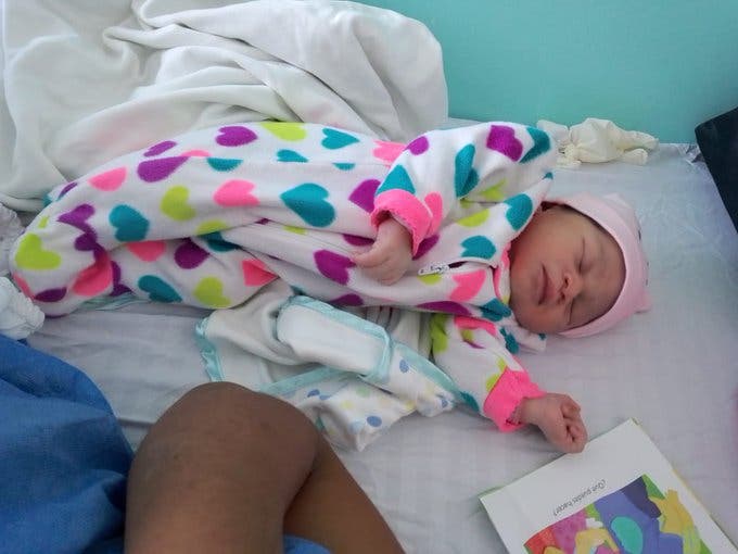 «Estoy muy feliz, ya estamos en paz», dice madre tras rescate de bebé fue robada en Maternidad